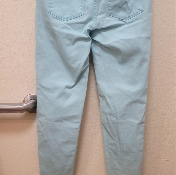 NxD Ladies Size 2 Petite Mint Green Jeans Midrise LITEWASH Pockets Beltloops - Picture 8 of 16